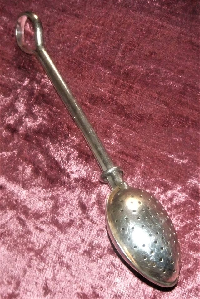 ANTIGUA CUCHARA COLADOR PARA INFUSIONES DE ALPACA