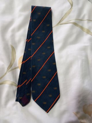 Corbata de caballero.