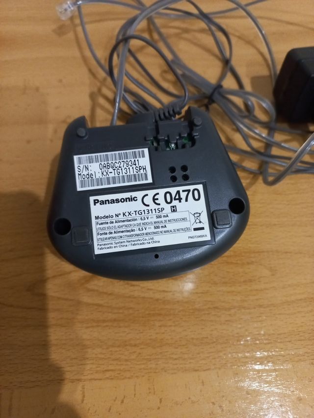 Teléfono inalámbrico marca Panasonic