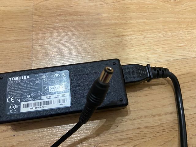 Cargador Toshiba