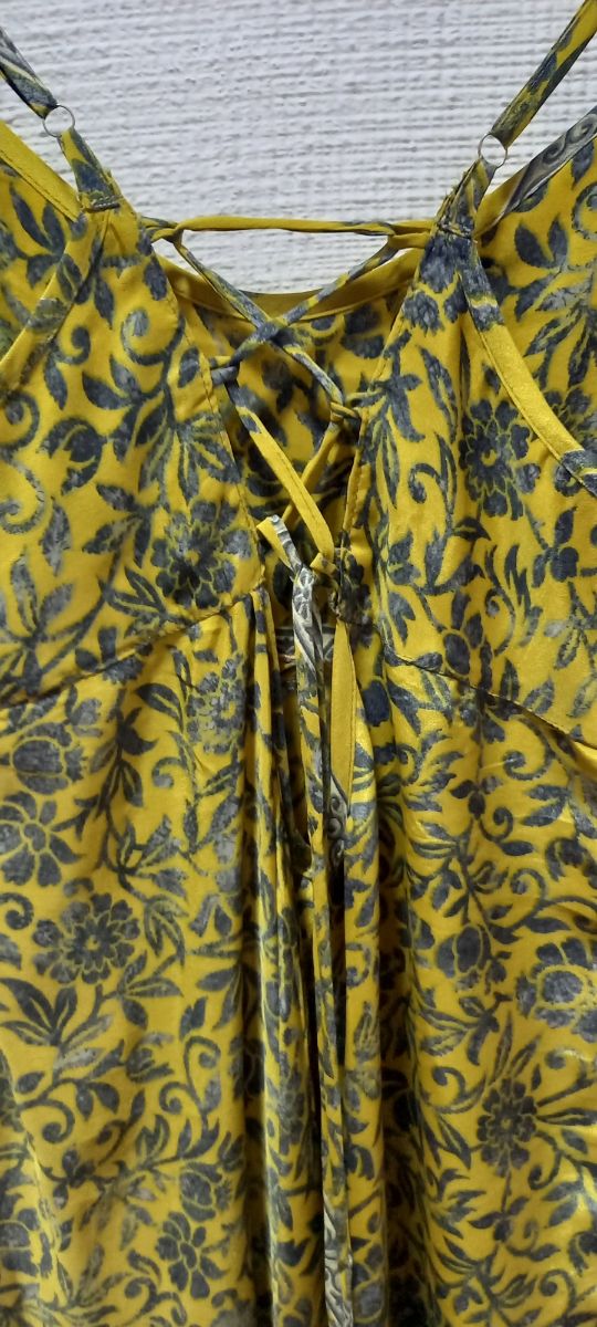 Vestido estampado, verde-amarillo, flores grises