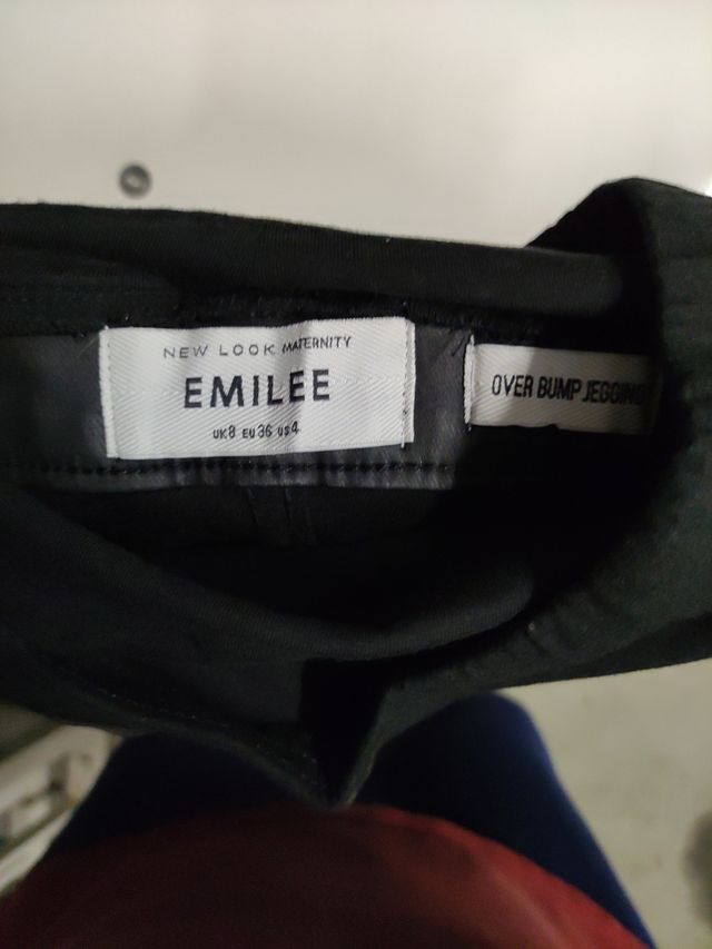 pantalones premamá. 