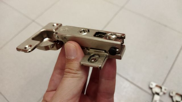 Bisagras de cazoleta