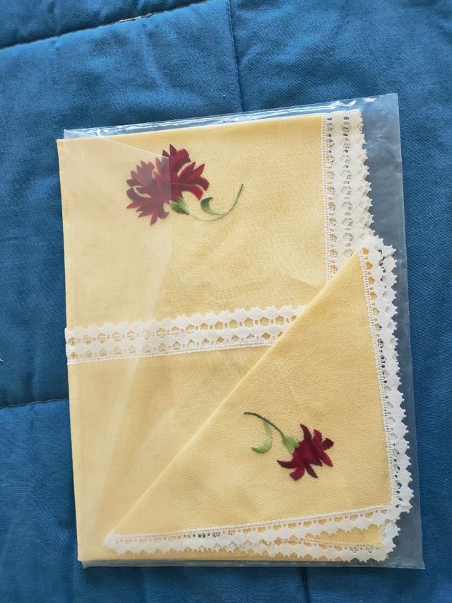 Mantel y servilleta individual.