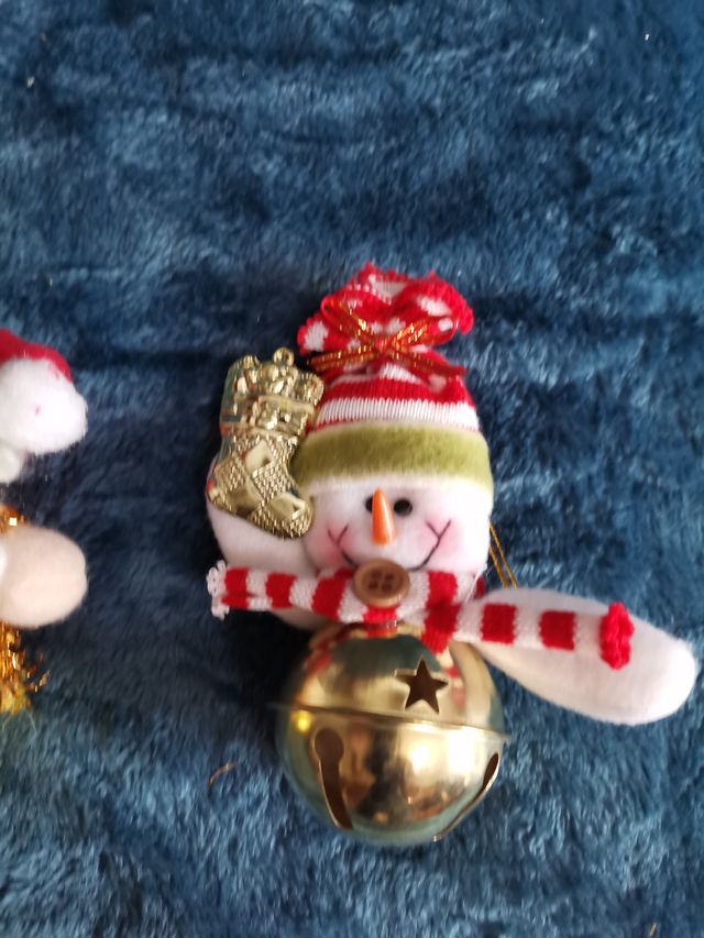 3 colgantes navideños con cascabel