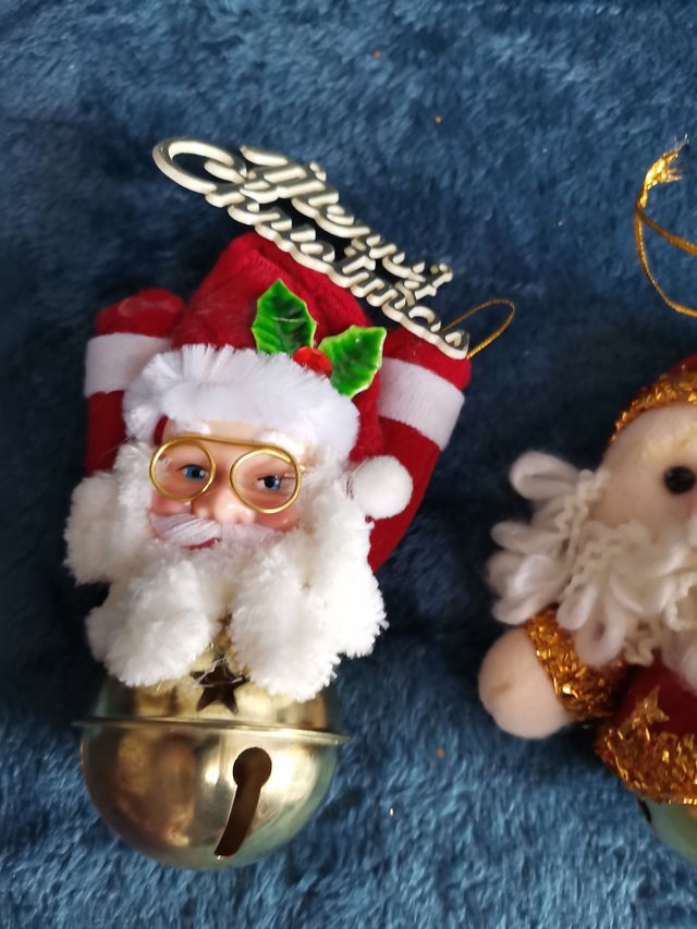 3 colgantes navideños con cascabel