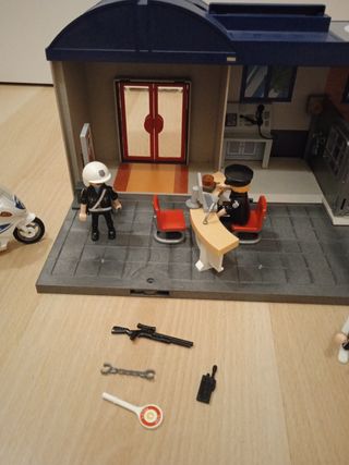 Maletín comisaría de policía de Playmobil