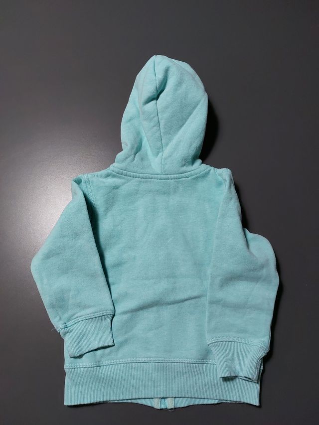 Felpa celeste con cappuccio