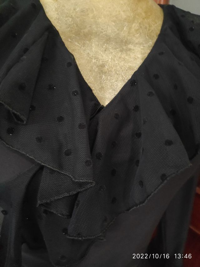 BLUSA FLAMENCA CON VOLANTE CRUZADA NUEVA talla M