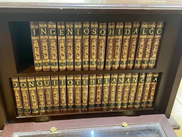 Libros Don Quijote colección+ mueble 