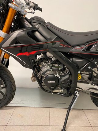Rieju mrt 50 pro black series roja