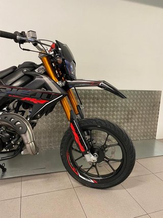 Rieju mrt 50 pro black series roja