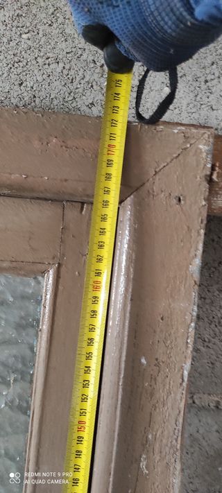 ventanal de madera