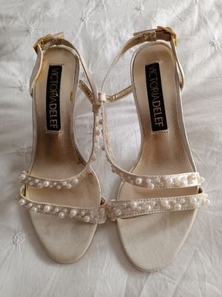 sandalias blancas con perlas nupcial 