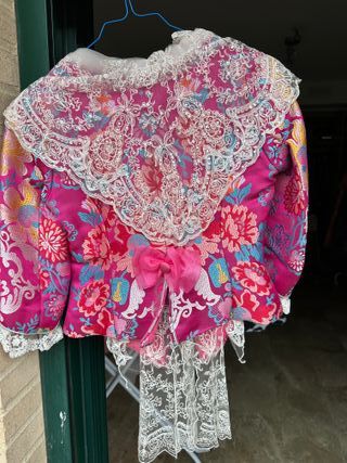Se vende traje de fallera de siglo