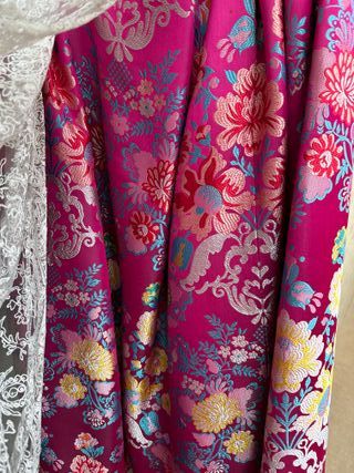 Se vende traje de fallera de siglo