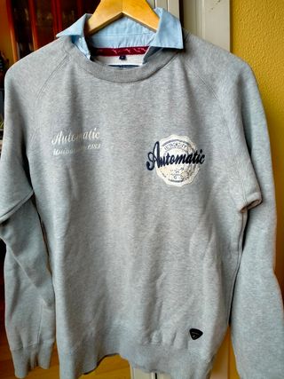 sudadera chico,colo gris,cuello de camisa
