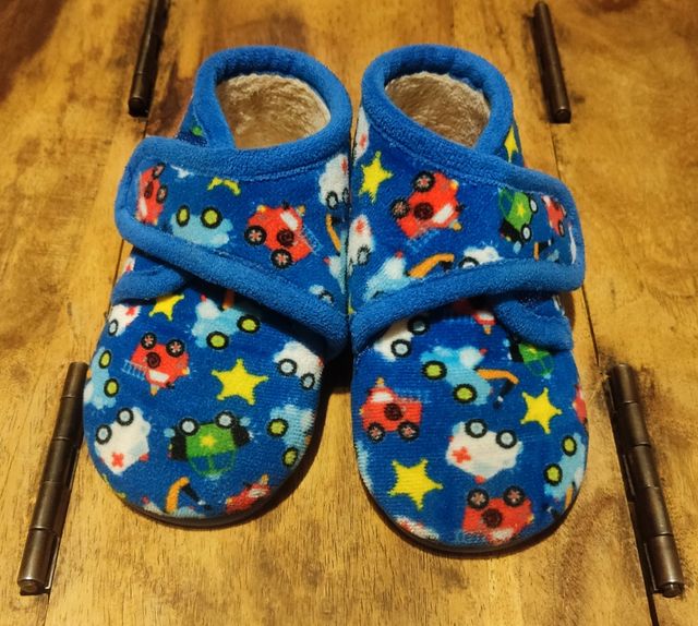 Zapatillas bebé talla 20