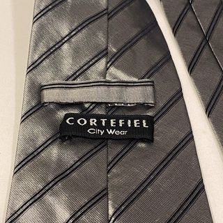 Corbata gris de seda Cortefiel 
