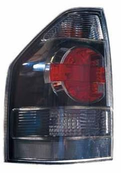 MITSUBISHI PAJERO 2008 PILOTO TRASERO IZQUIERDO 3 PUERTAS