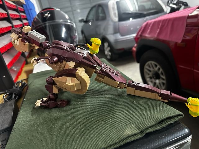 Mega Blocks Minions dinosaurio.