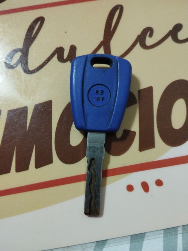 bombín cerradura con circuito eléctrico. Iveco