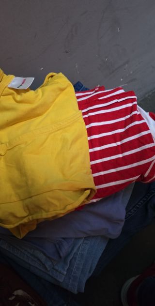 PANTALONES PREMAMÁ Y CAMISETAS PREMAMÁ