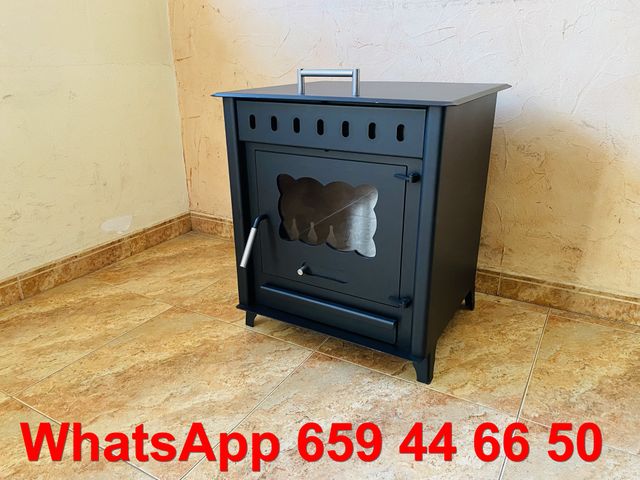 Estufa de leña para 80 m2 con horno en tapa