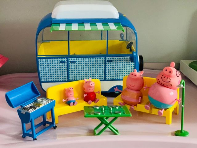 Caravana Peppa Pig y familia