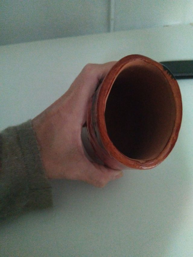 jarrón de barro cocido
