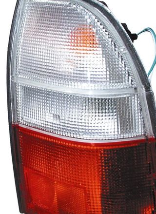 MITSU L200 2002 PILOTO TRASERO IZQUIERDO CX ME BLANCO-ROJO