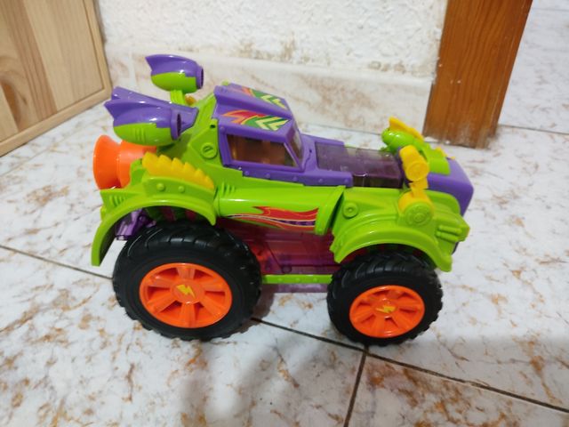 Coches de los Superthings