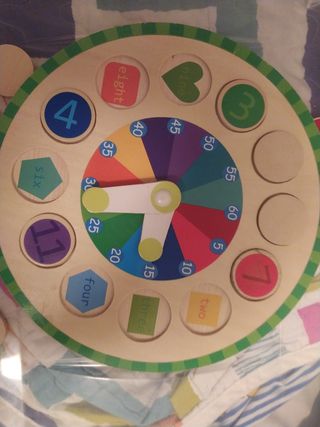 reloj puzzle para aprender la hora en inglés.