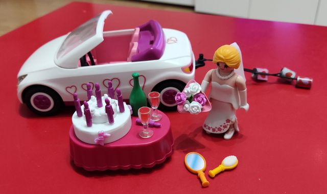 NOVIA Y COCHE PLAYMOBIL