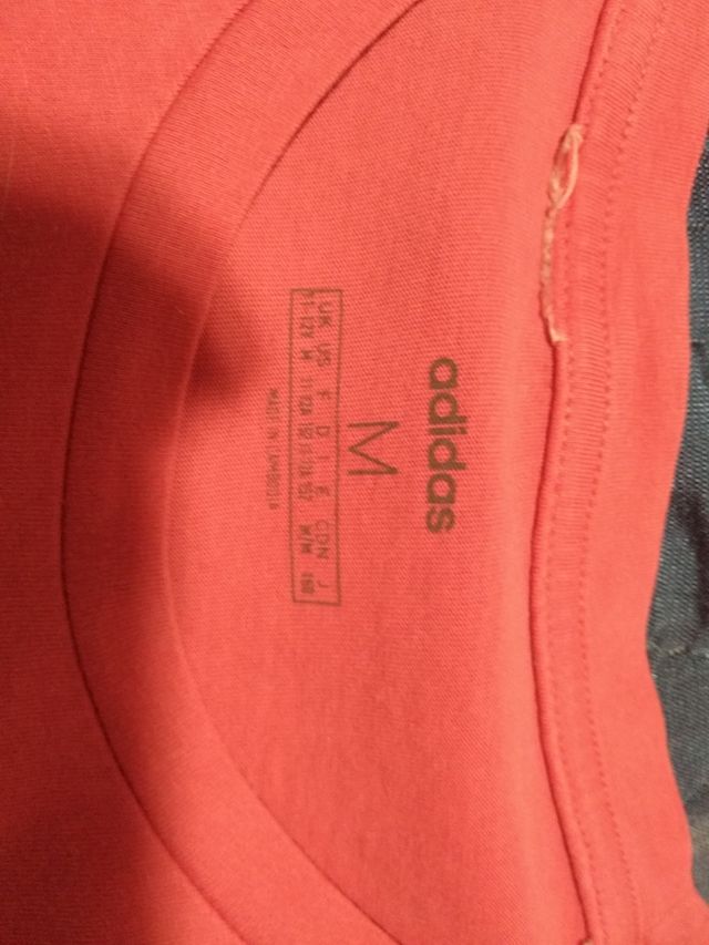 Camiseta Adidas talla 8-10 años