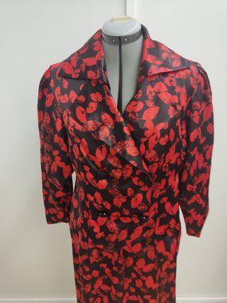 Traje mujer vintage.