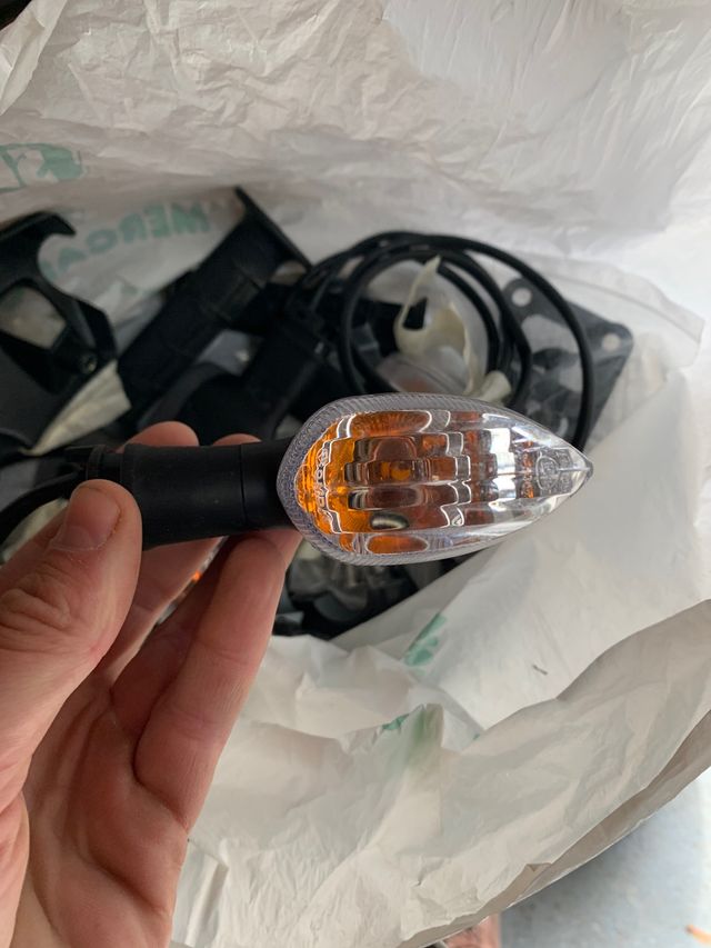 Paramanos y intermitentes  yamaha tenere