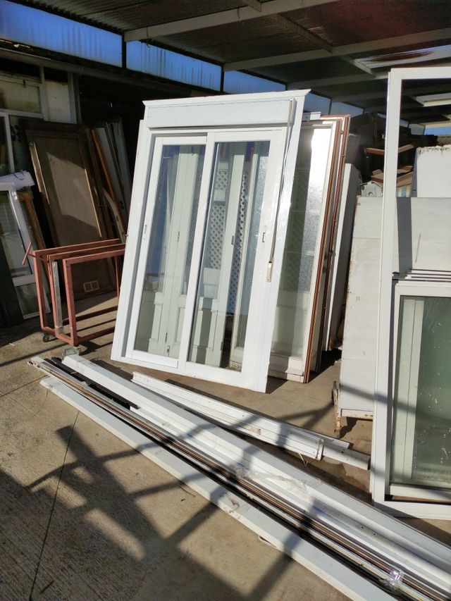 ventana corredera con persiana