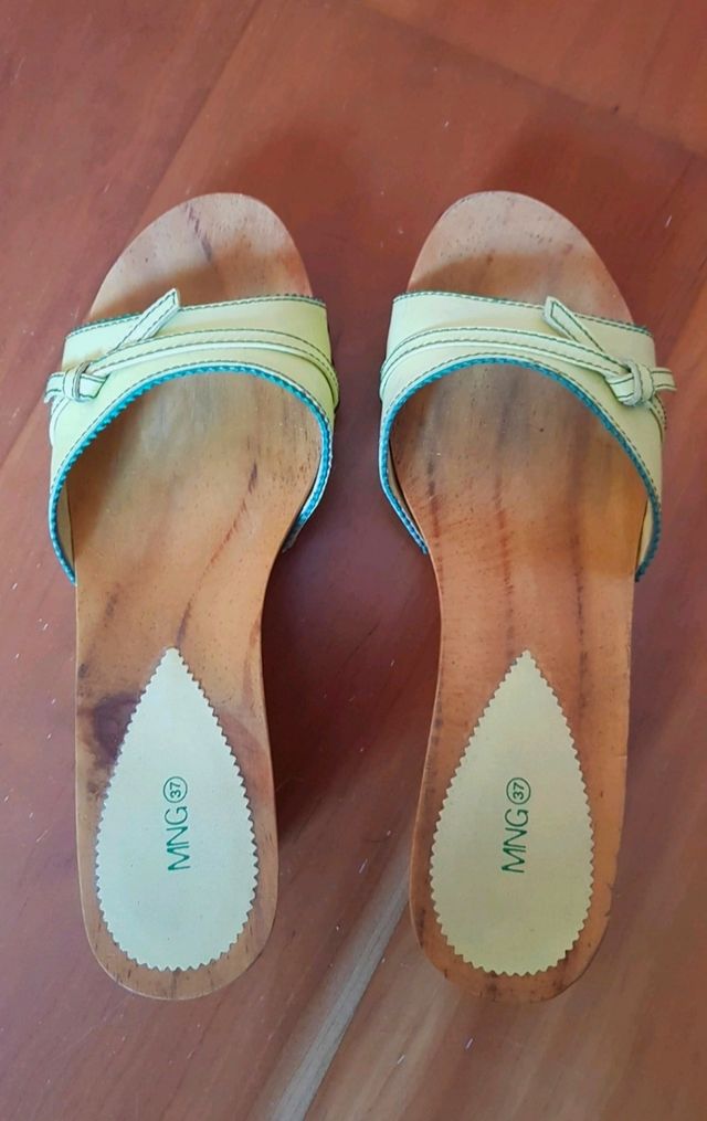 Mango zuecos sandalia verde suela madera 37