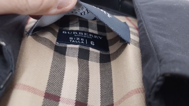 Gabardina negra burberrys 