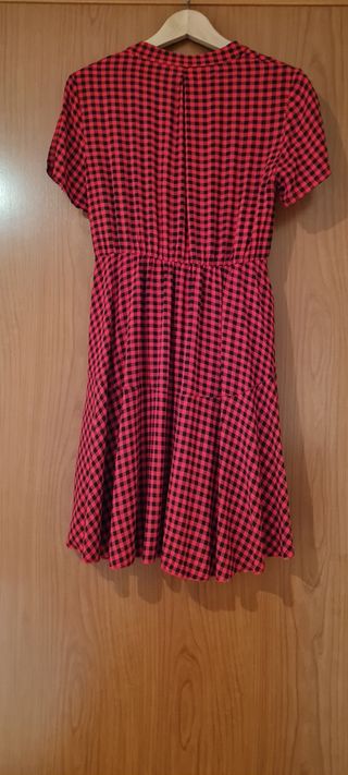 Vestido rojo de cuadritos