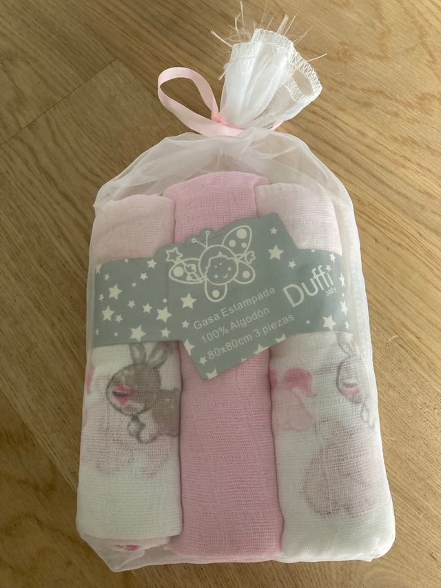 Gasas bebé 80x80. Duffi baby