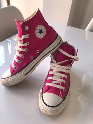 Zapatillas converse 36 de segunda mano por 25 EUR en Bonrepos I Mirambell  en WALLAPOP
