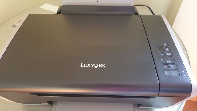 Impresora y escaner color. Lexmark