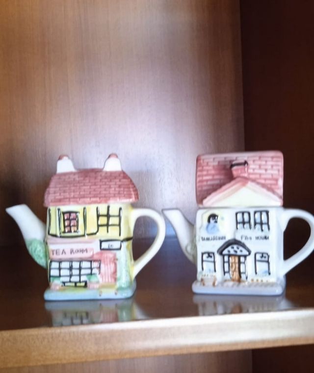 Mini teiere da collezione in ceramica, mis.10 cm.