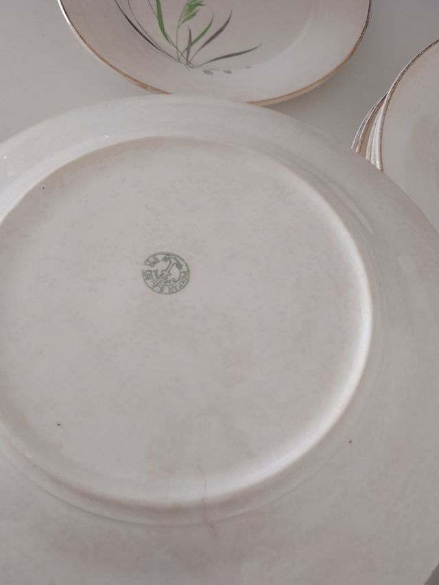 vajilla underglaze