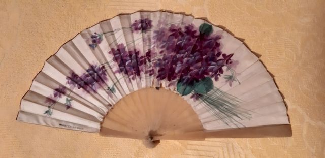 Abanico antiguo de 1900