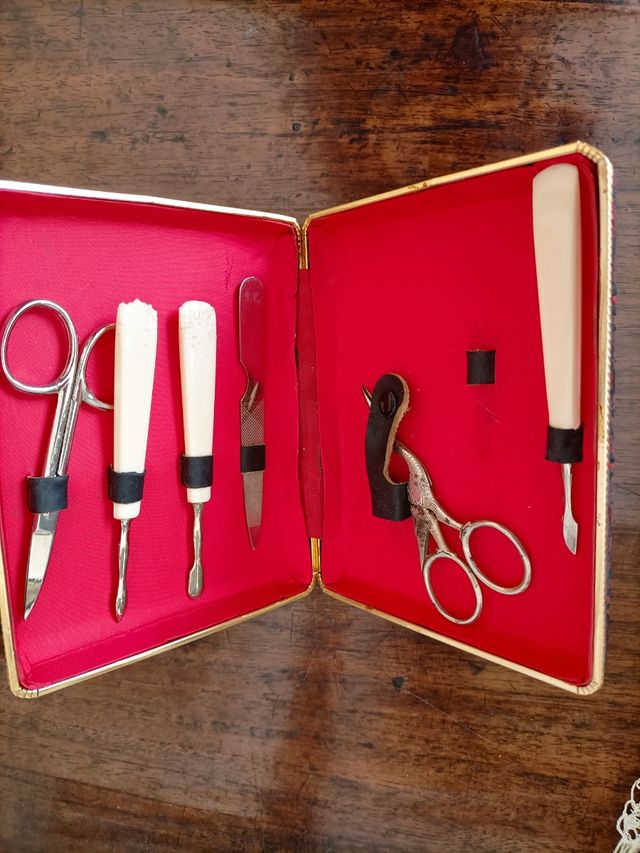 nécessaire manicure vintage
