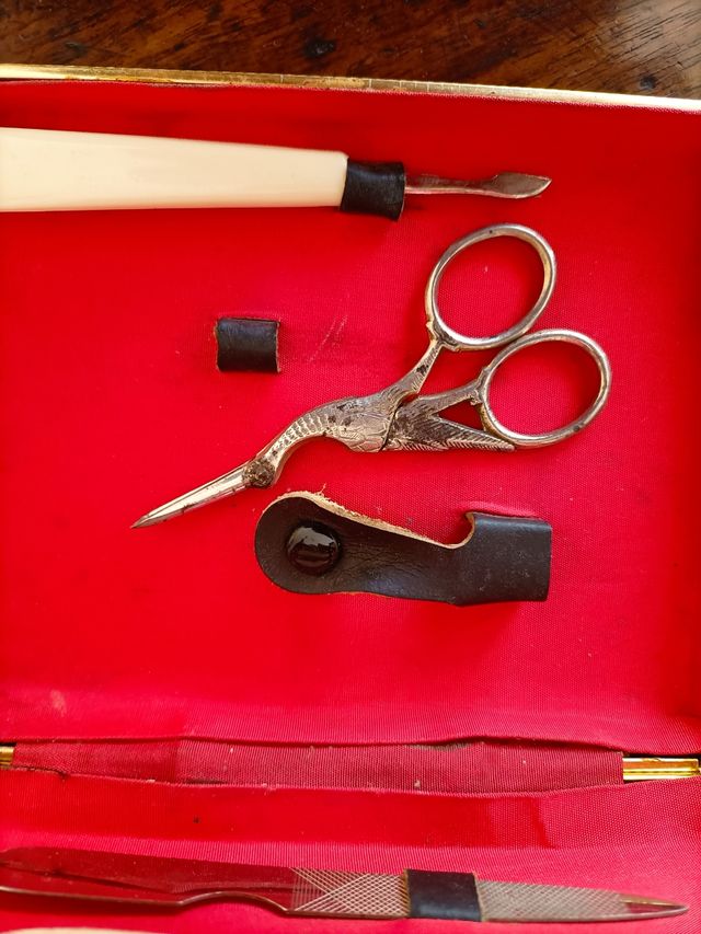 nécessaire manicure vintage