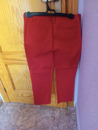 traje rojo de Zara 